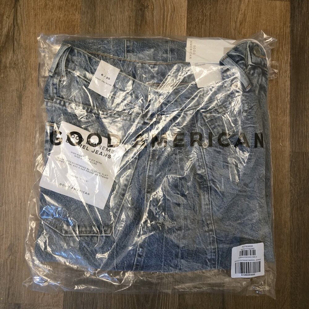 NWT. Good American Good Extreme Barrel Indigo Jeans Size 6 - Picture 12 of 14